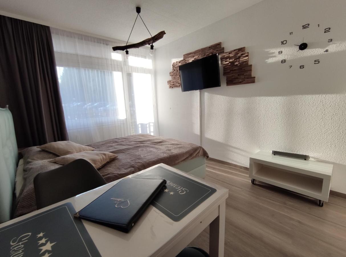 Studio 20Qm Mit Balkon Und Innenpool - 22010 Schluchsee Dış mekan fotoğraf